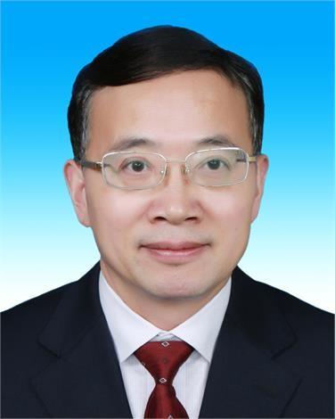 浙江最新干部任免，自然美景探索之旅的领导力调整