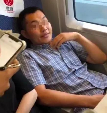 霸座男最新动态更新