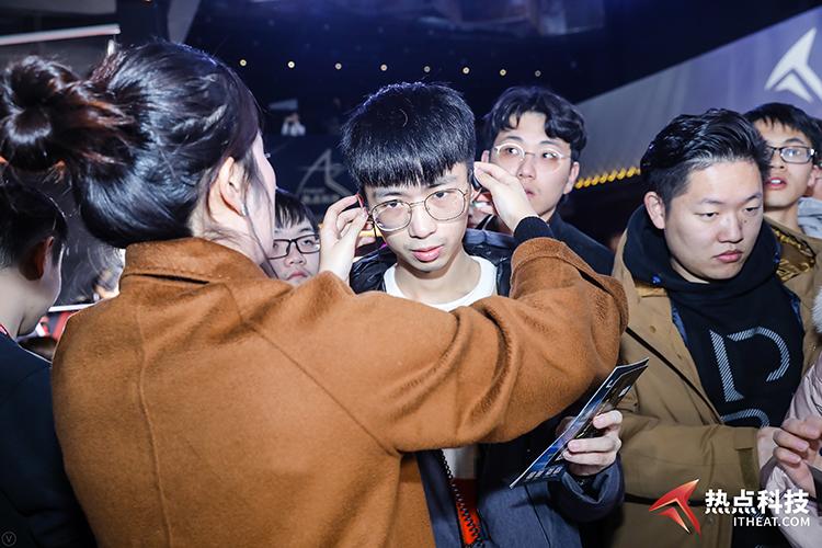 众人科技上市，启程探索自然美景的轻松之旅