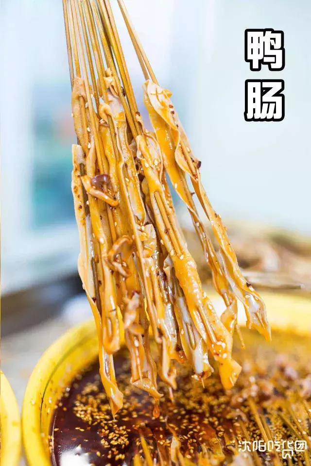 彩塔夜市探访，揭秘繁华夜市的热门焦点资讯