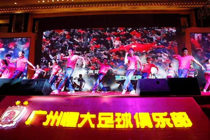 小巷深处的最新歌舞盛宴