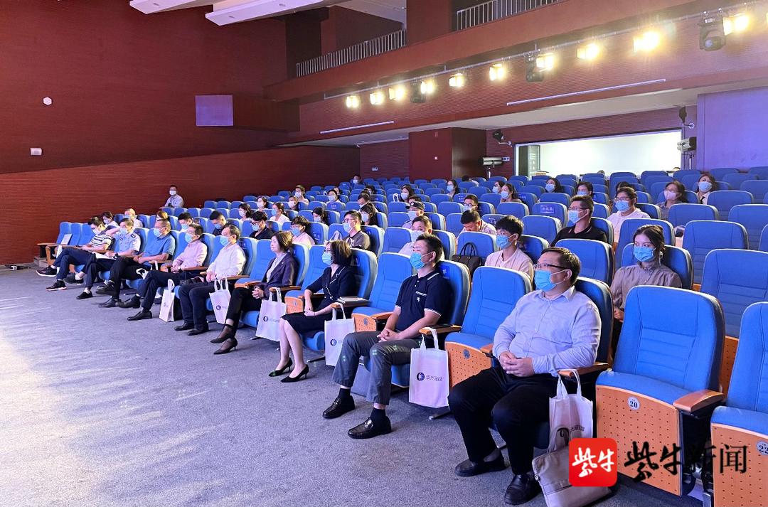 强国最新漏洞，科技挑战与未来探索之路